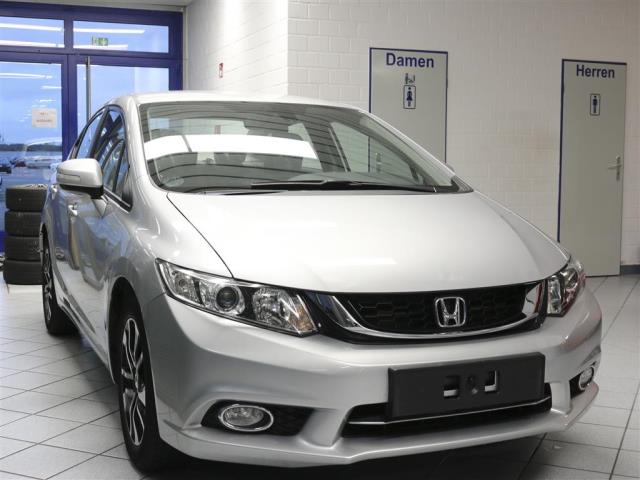 Honda Civic  für nur 11.850,- € bei Hoffmann Automobile in Wolfsburg kaufen und sofort mitnehmen - Bild 15