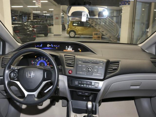 Honda Civic  für nur 11.850,- € bei Hoffmann Automobile in Wolfsburg kaufen und sofort mitnehmen - Bild 6