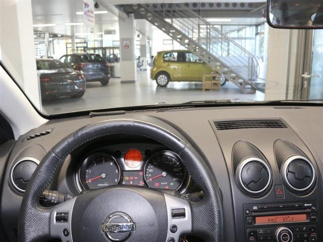 Nissan Qashqai  für nur 4.250,- € bei Hoffmann Automobile in Wolfsburg kaufen und sofort mitnehmen - Bild 9