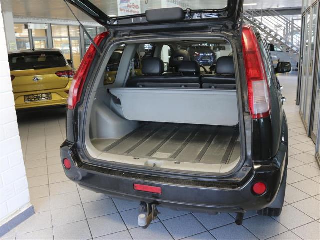 Nissan X-Trail  für nur 5.200,- € bei Hoffmann Automobile in Wolfsburg kaufen und sofort mitnehmen - Bild 2