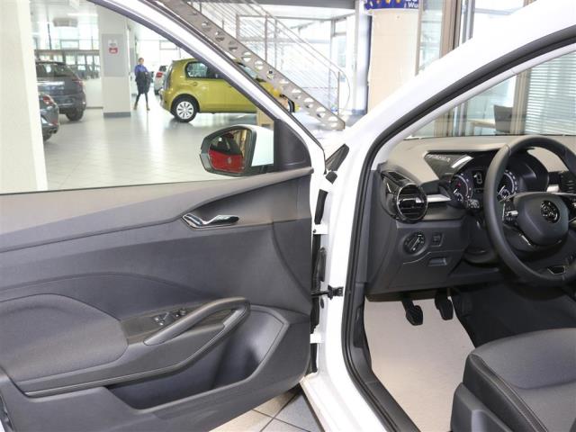 Skoda Fabia Ambition für nur 17.500,- € bei Hoffmann Automobile in Wolfsburg kaufen und sofort mitnehmen - Bild 12
