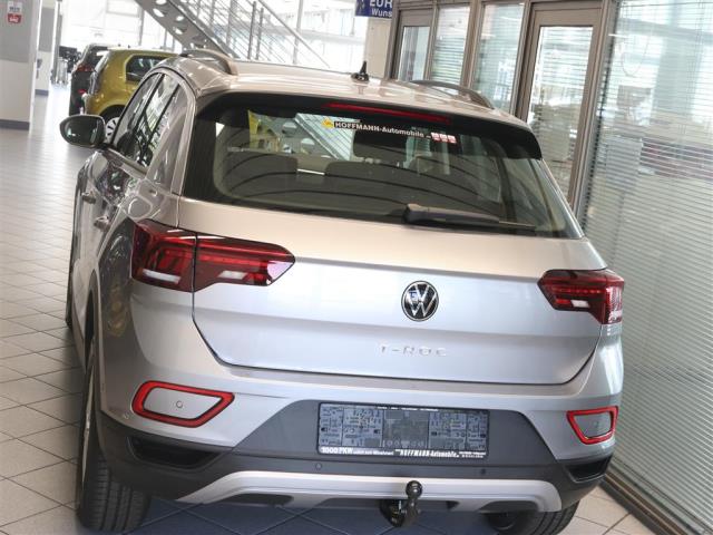VW T-Roc Life für nur 31.800,- € bei Hoffmann Automobile in Wolfsburg kaufen und sofort mitnehmen - Bild 3