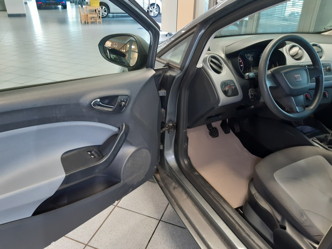 Seat Ibiza  bei Hoffmann Automobile in Wolfsburg kaufen und sofort mitnehmen - Bild 11