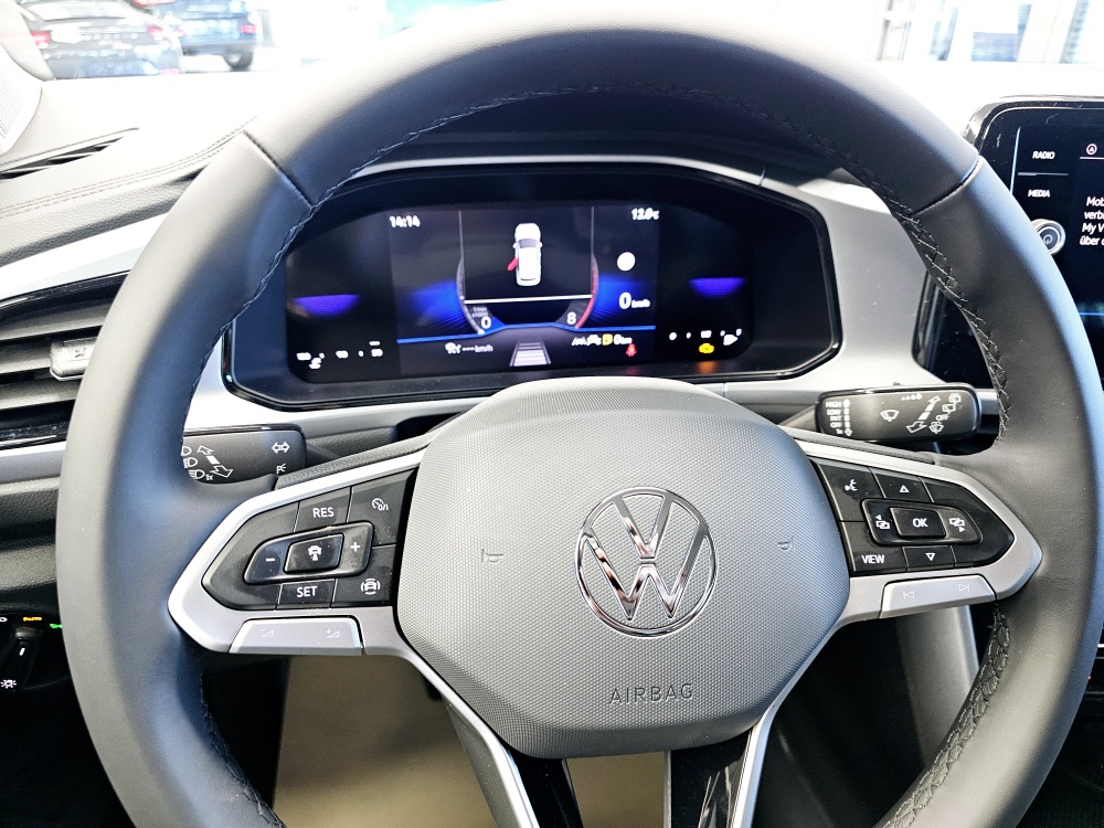 VW T-Roc  bei Hoffmann Automobile in Wolfsburg kaufen und sofort mitnehmen - Bild 14