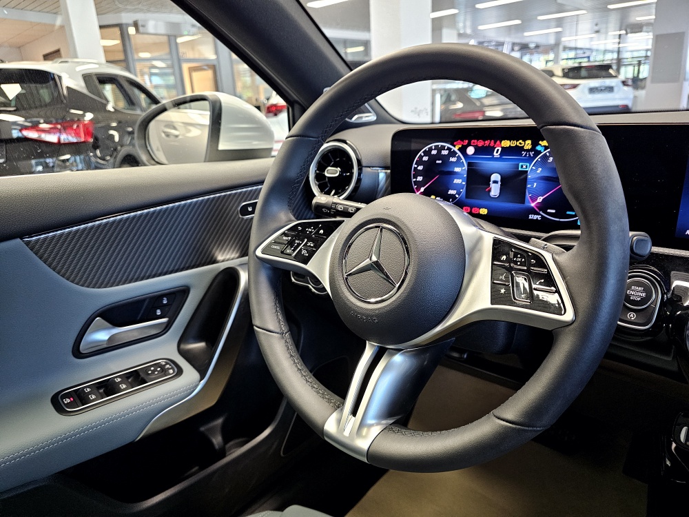 Mercedes-Benz A 200 – Foto 16