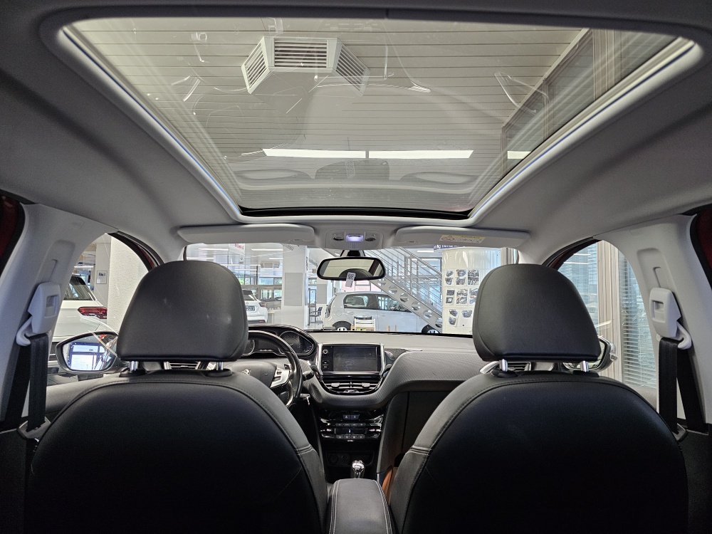 Peugeot 2008 – Foto 6