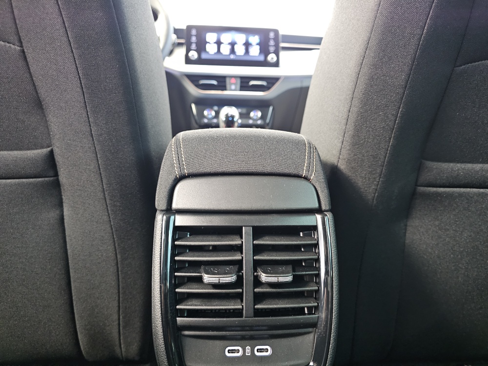 Skoda Kamiq – Foto 8