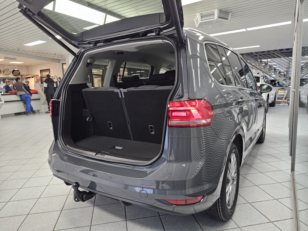 VW Touran – Foto 2
