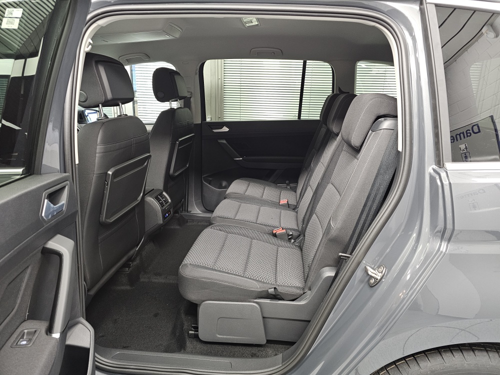 VW Touran – Foto 7
