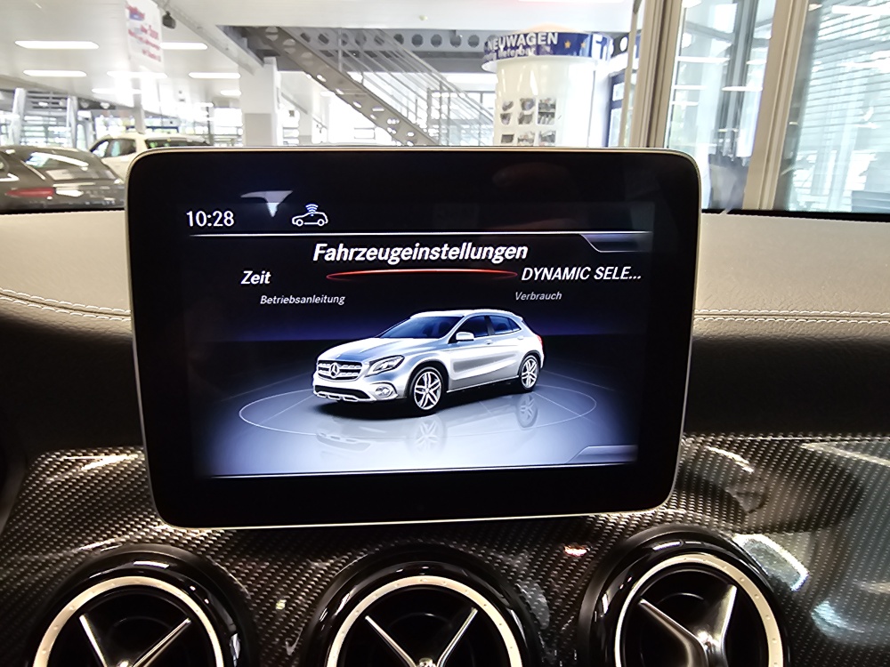 Mercedes-Benz GLA 200 – Foto 15
