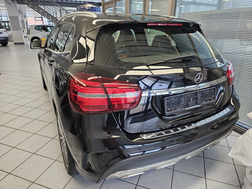 Mercedes-Benz GLA 200 – Foto 5