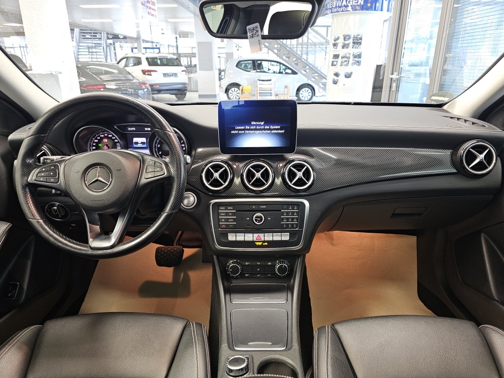 Mercedes-Benz GLA 200 – Foto 8