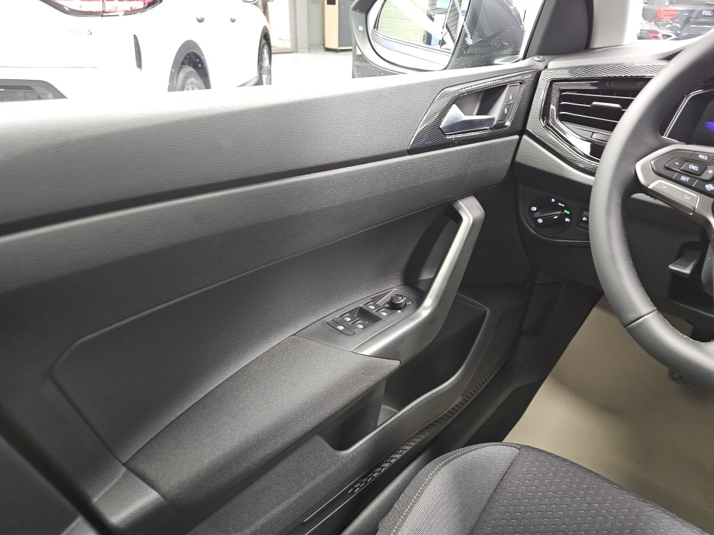 VW Taigo – Foto 19
