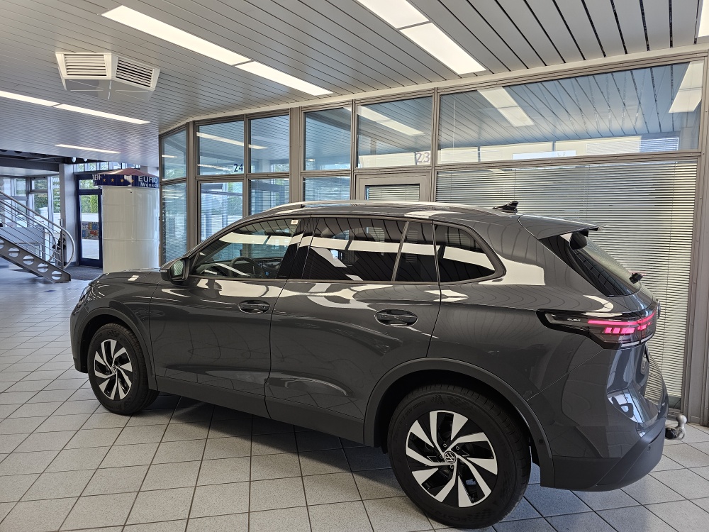 VW Tiguan – Foto 28