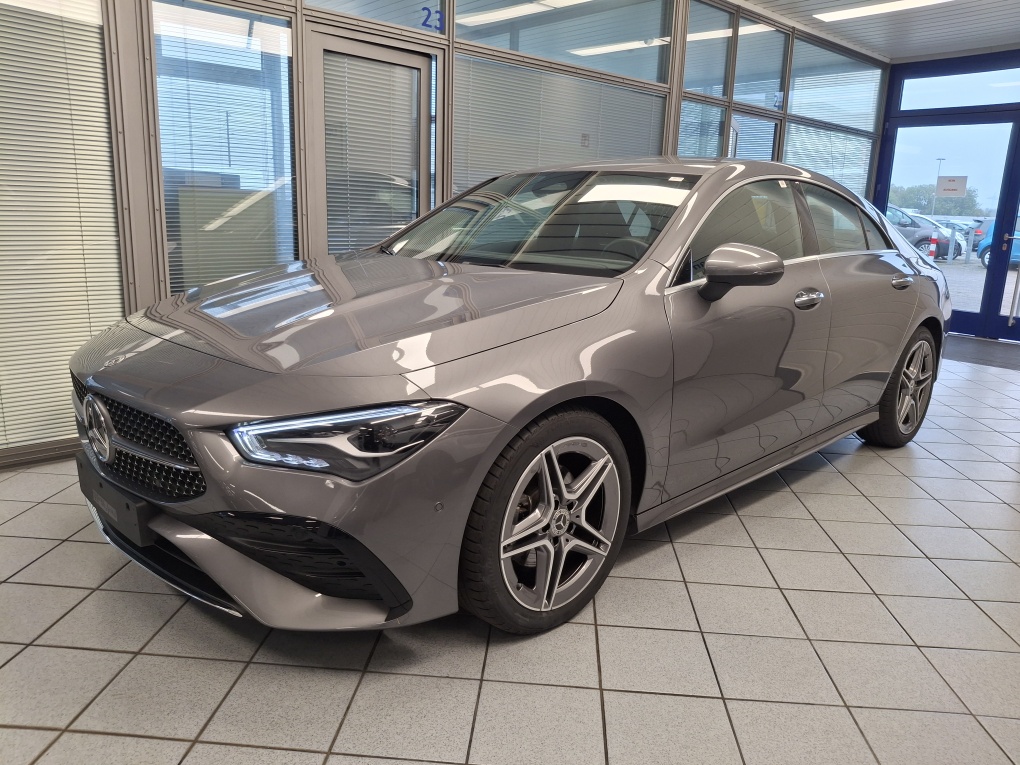 Mercedes-Benz CLA 180 AMG Adv. Plus