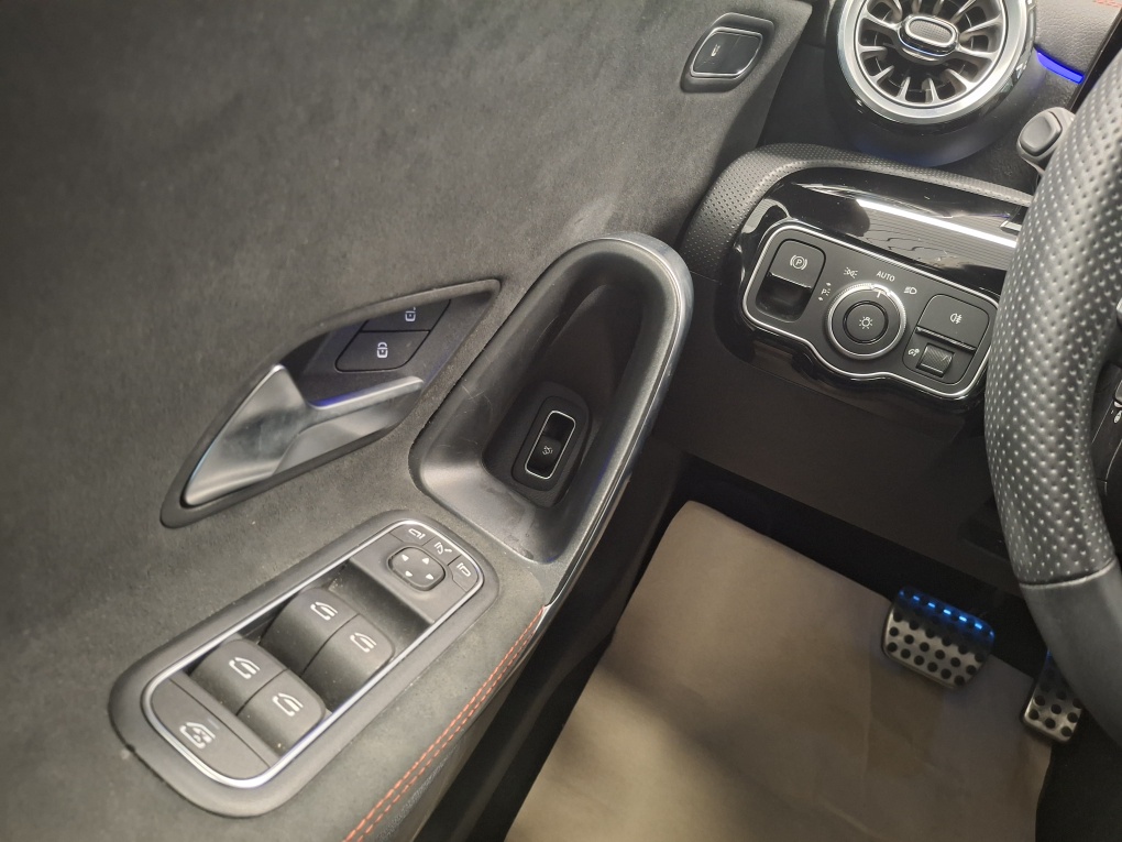 Mercedes-Benz CLA 180 – Foto 19