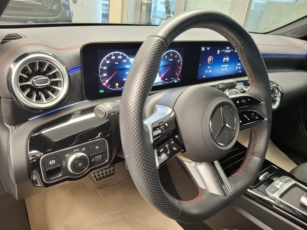 Mercedes-Benz CLA 180 – Foto 22