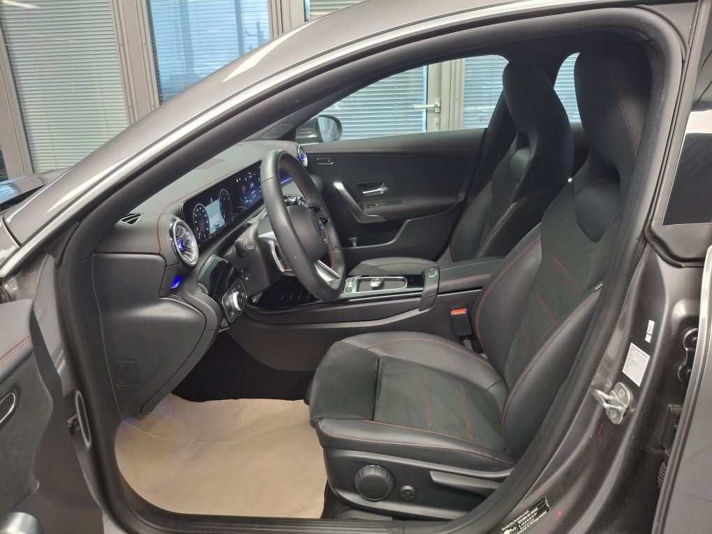 Mercedes-Benz CLA 180 – Foto 23
