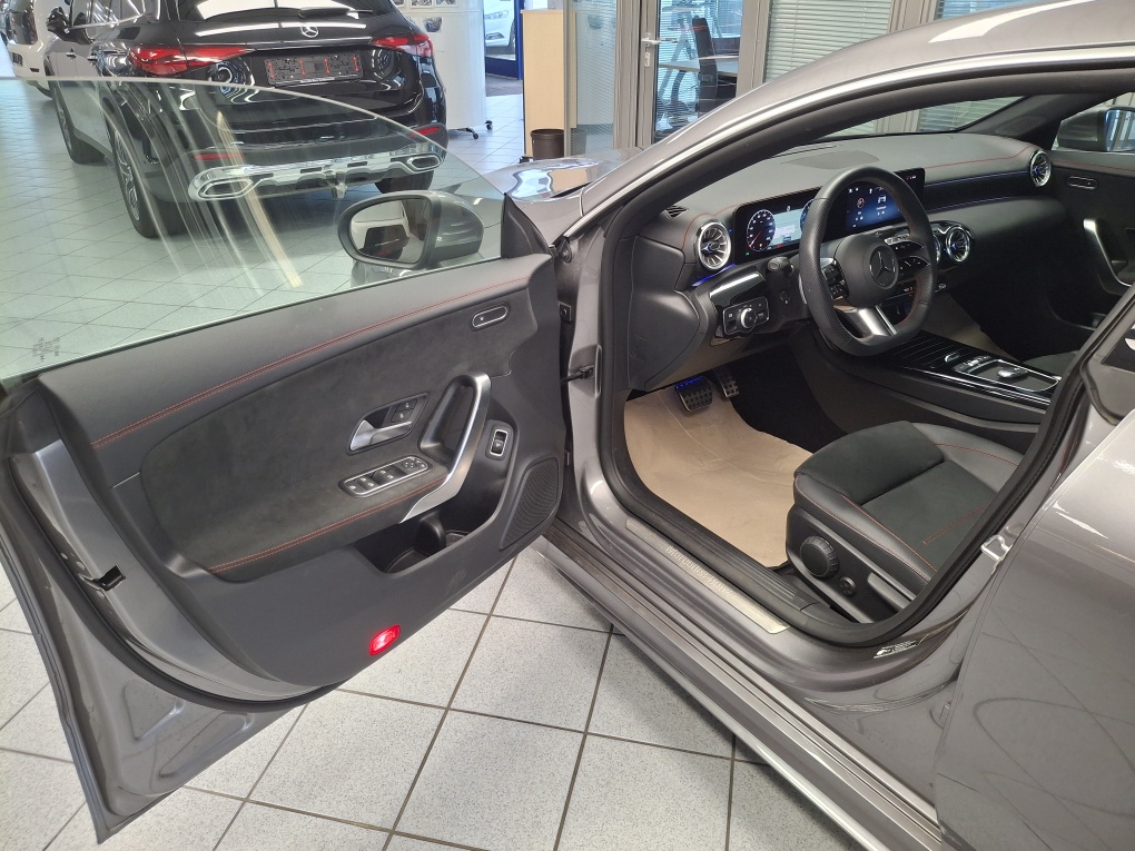 Mercedes-Benz CLA 180 – Foto 24