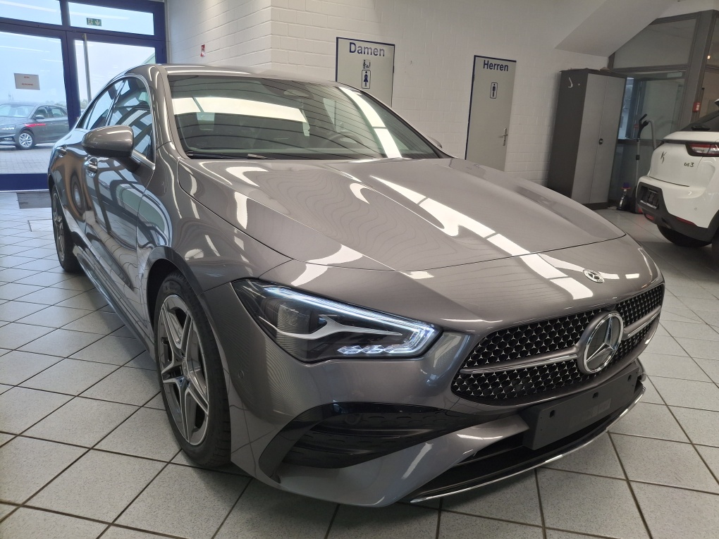 Mercedes-Benz CLA 180 – Foto 28