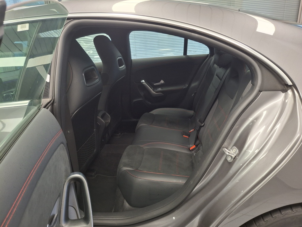 Mercedes-Benz CLA 180 – Foto 4