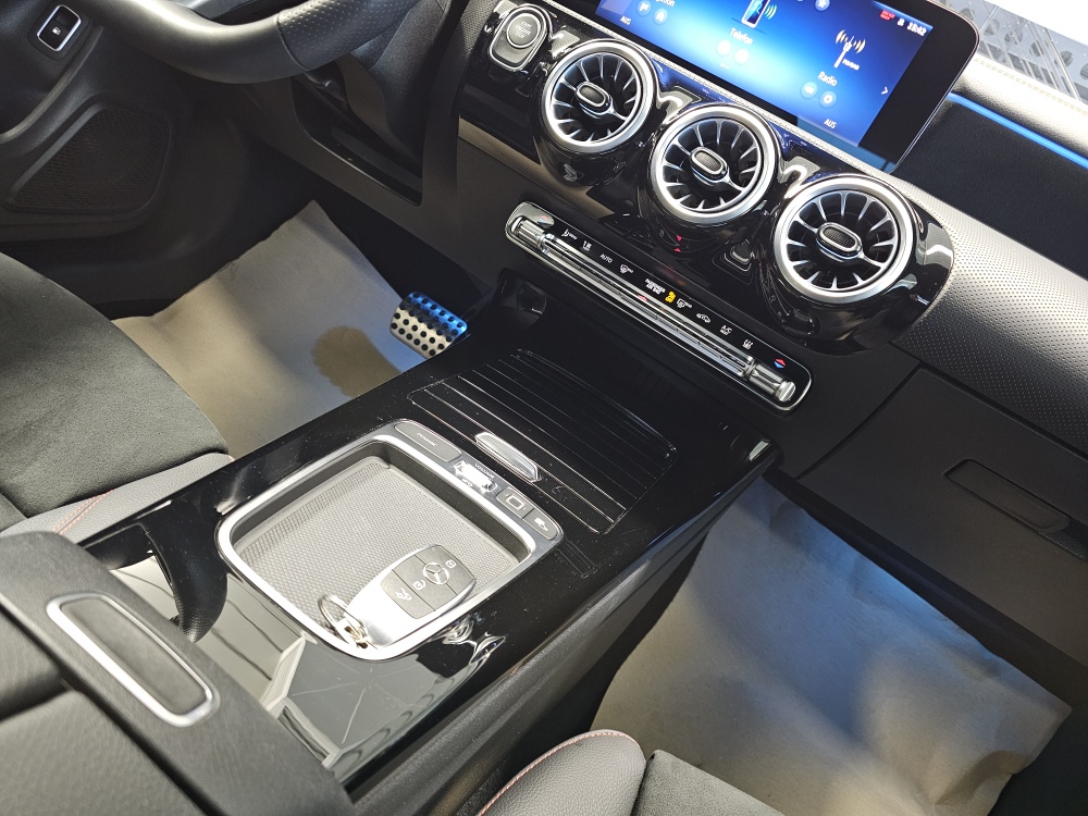 Mercedes-Benz CLA 250e – Foto 12