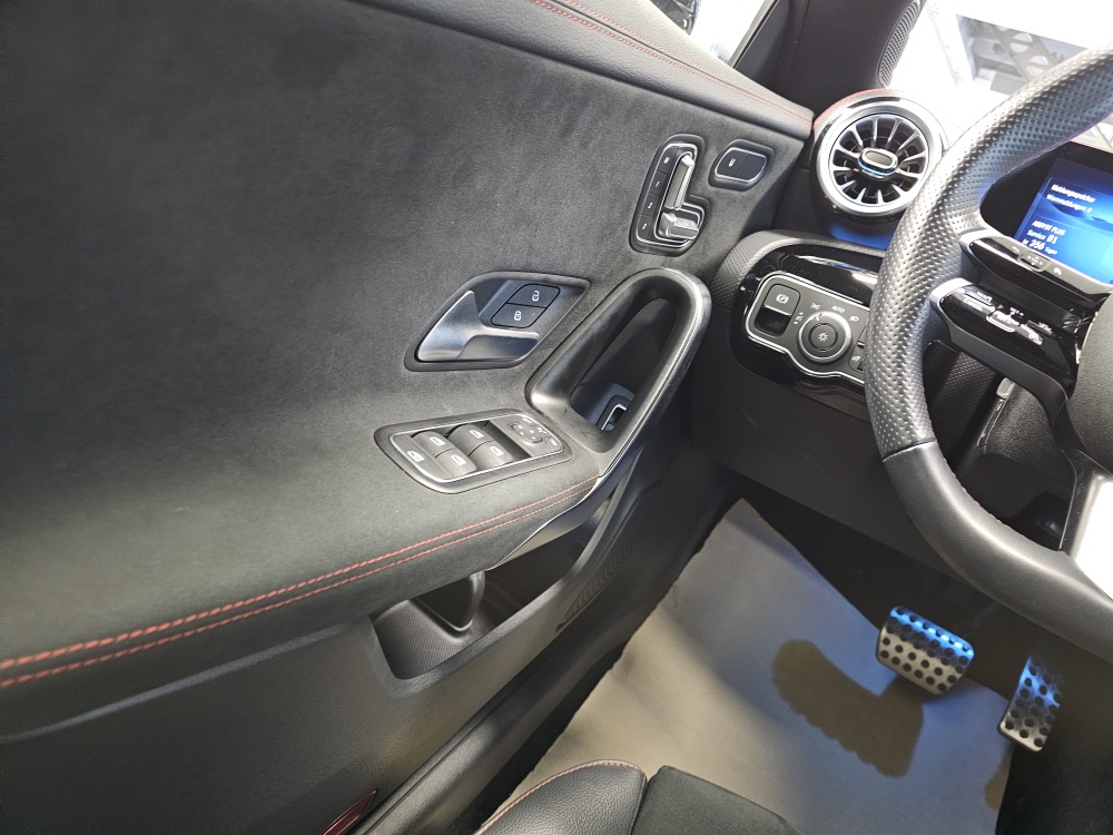 Mercedes-Benz CLA 250e – Foto 37