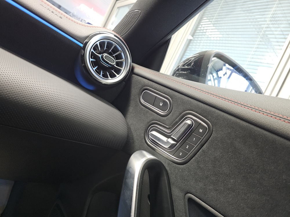 Mercedes-Benz CLA 250e – Foto 38