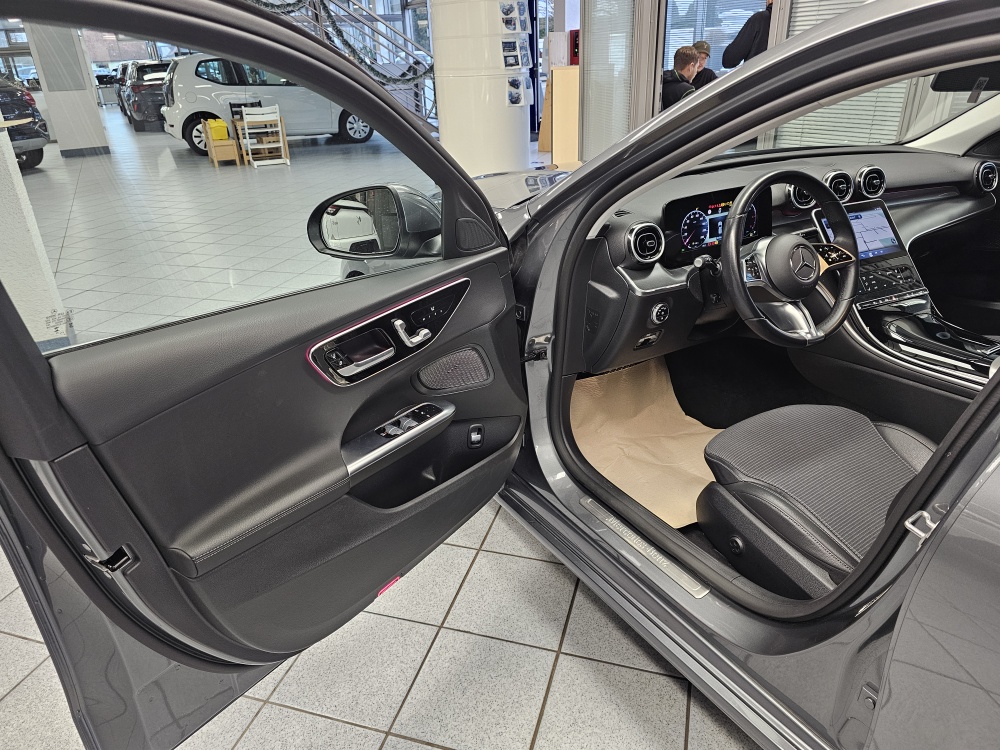 Mercedes-Benz C 220 T – Foto 39