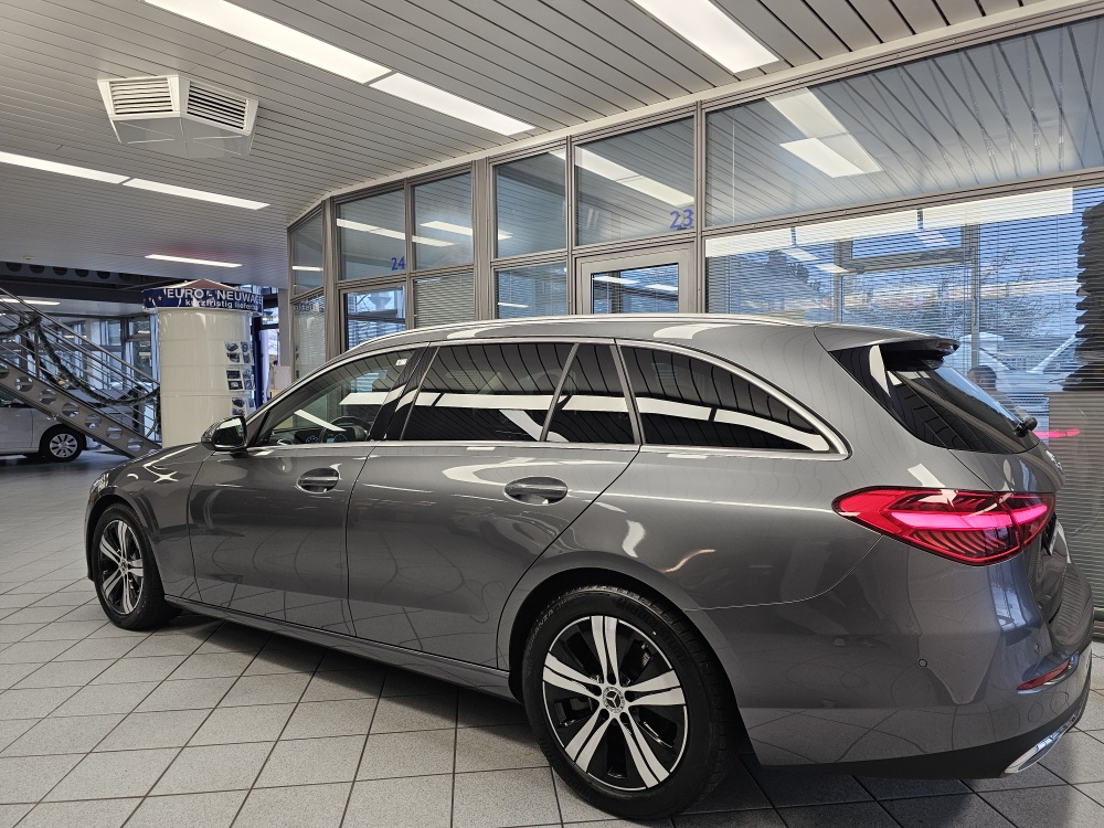 Mercedes-Benz C 220 T – Foto 40