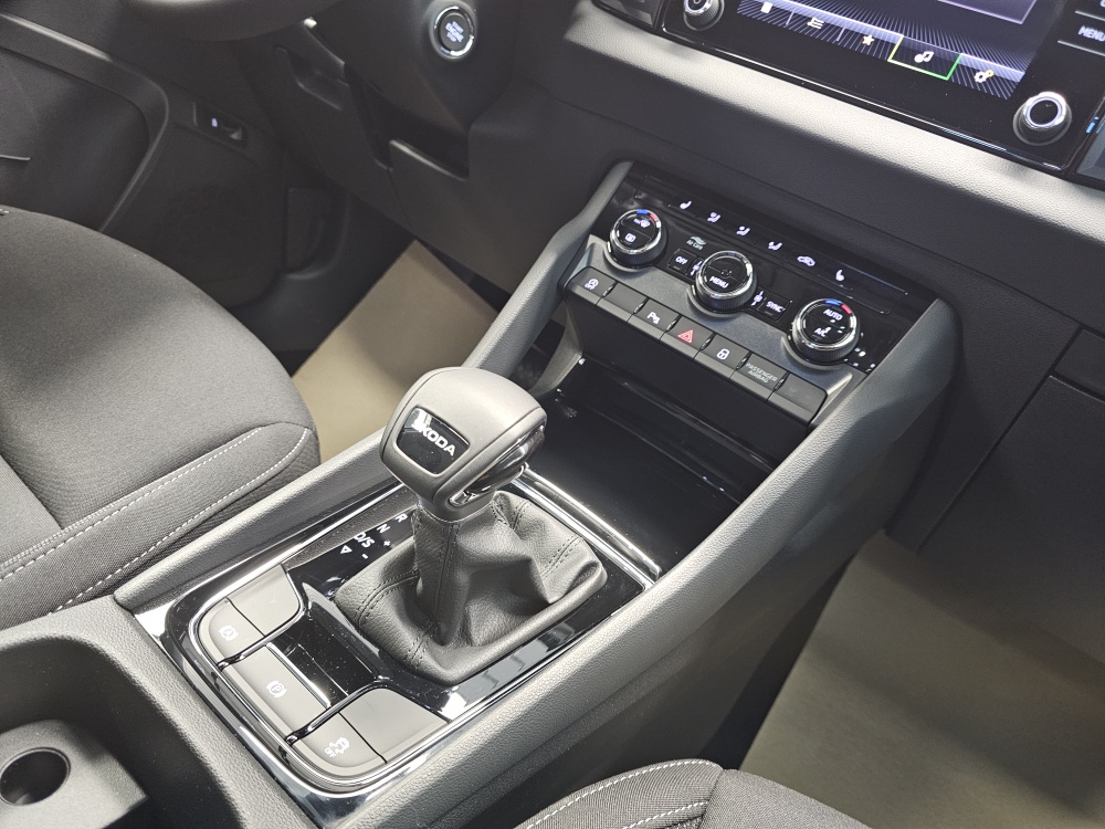 Skoda Karoq – Foto 9