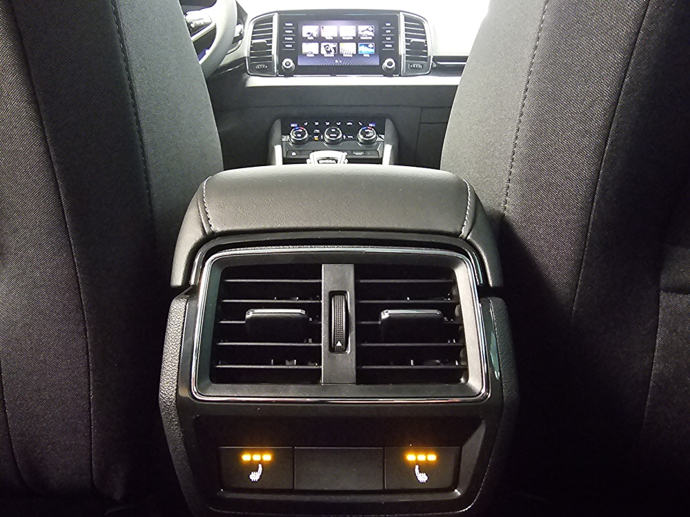 Skoda Karoq – Foto 8
