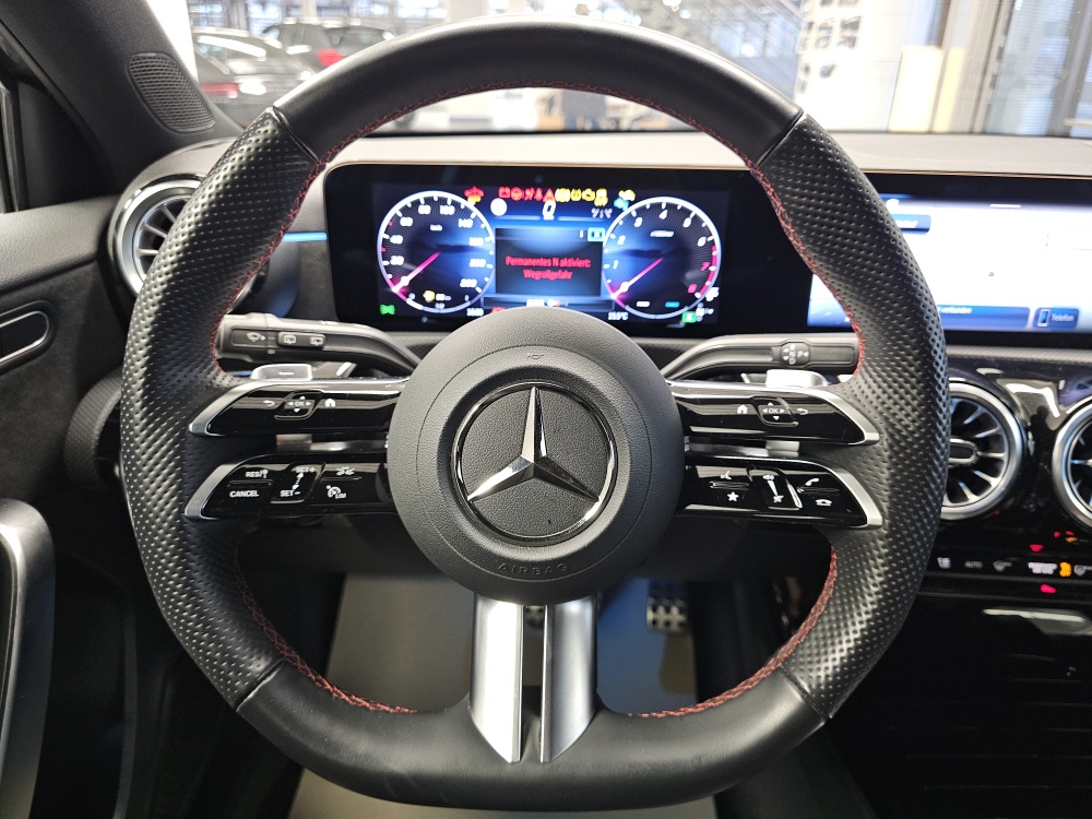 Mercedes-Benz A 180 – Foto 29