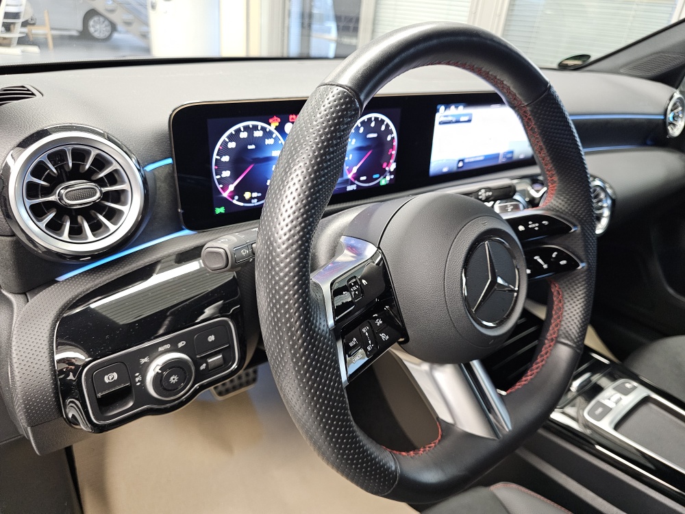 Mercedes-Benz A 180 – Foto 32