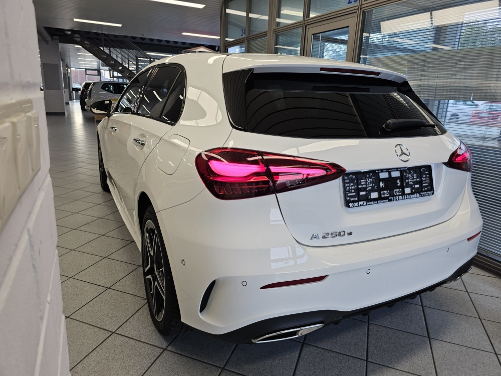 Mercedes-Benz A 250e – Foto 4