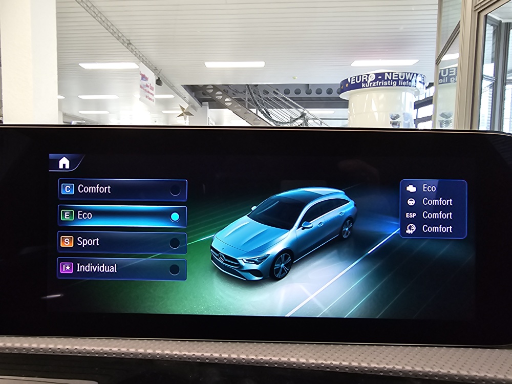 Mercedes-Benz CLA 200 Shooting Brake – Foto 30