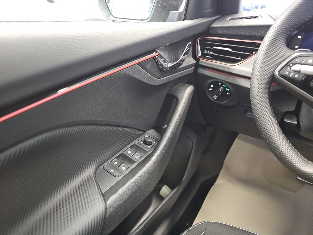 Skoda Kamiq – Foto 18