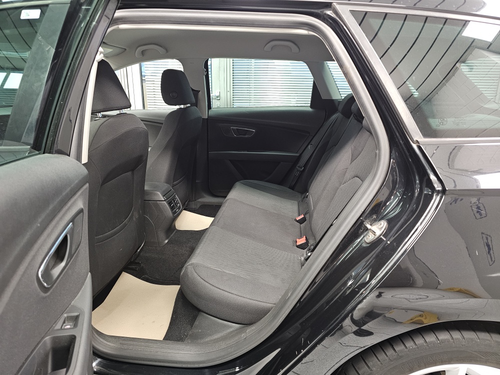 Seat Leon Sportstourer  ST – Foto 6