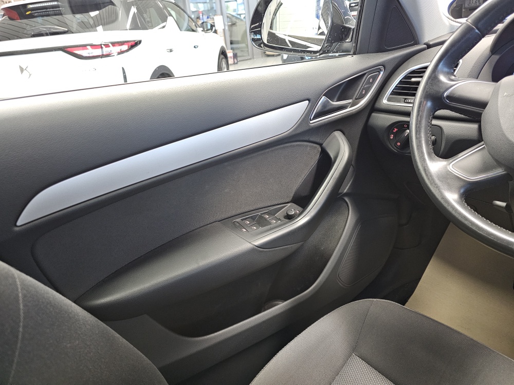 Audi Q3 – Foto 11