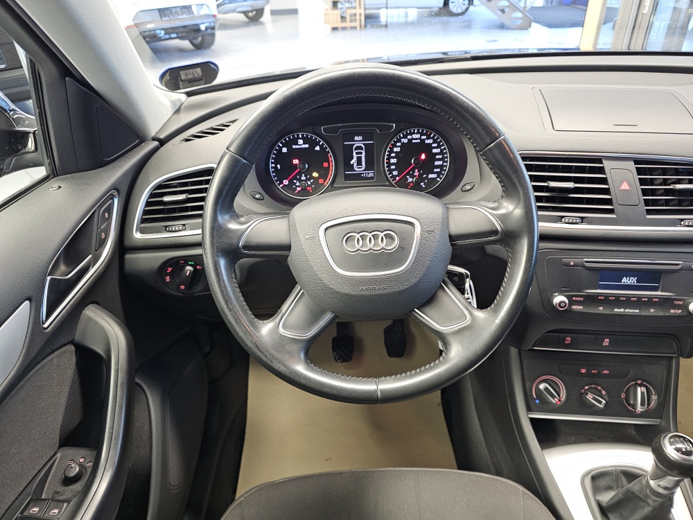 Audi Q3 – Foto 12