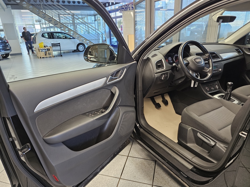 Audi Q3 – Foto 15