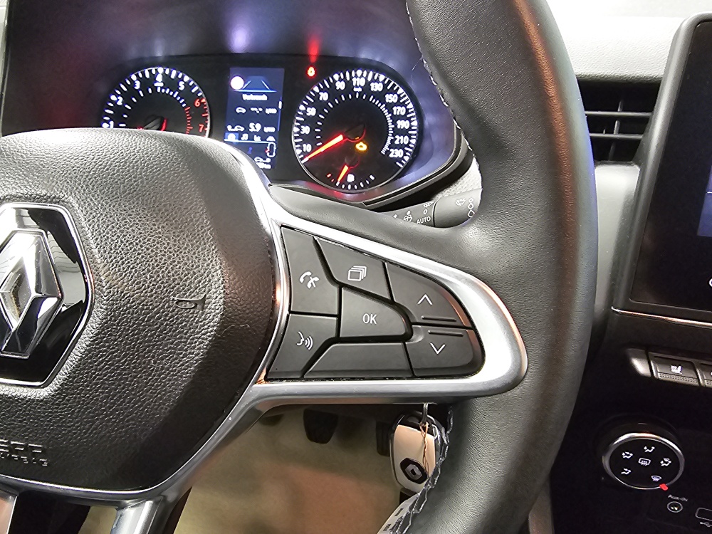 Renault Clio – Foto 13