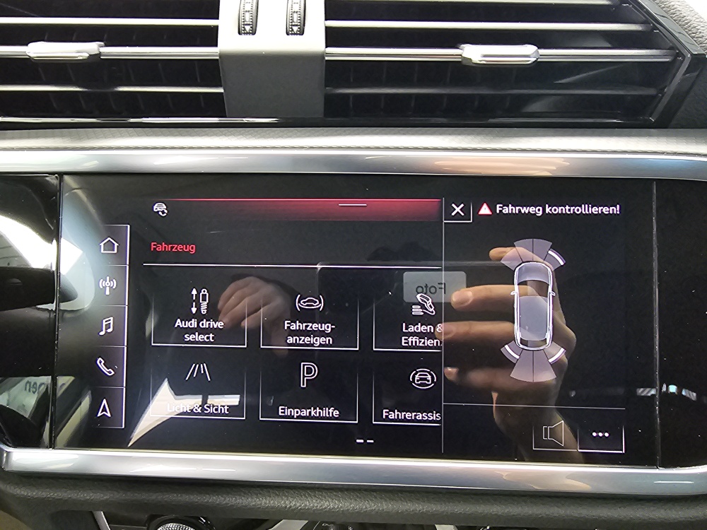 Audi Q3 – Foto 17
