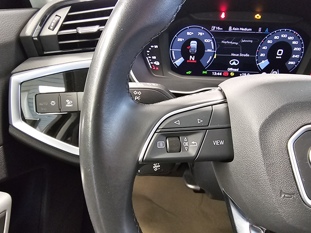 Audi Q3 – Foto 22