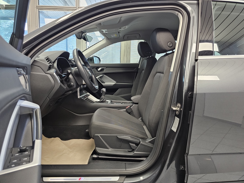 Audi Q3 – Foto 27