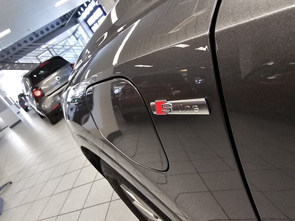 Audi Q3 – Foto 33