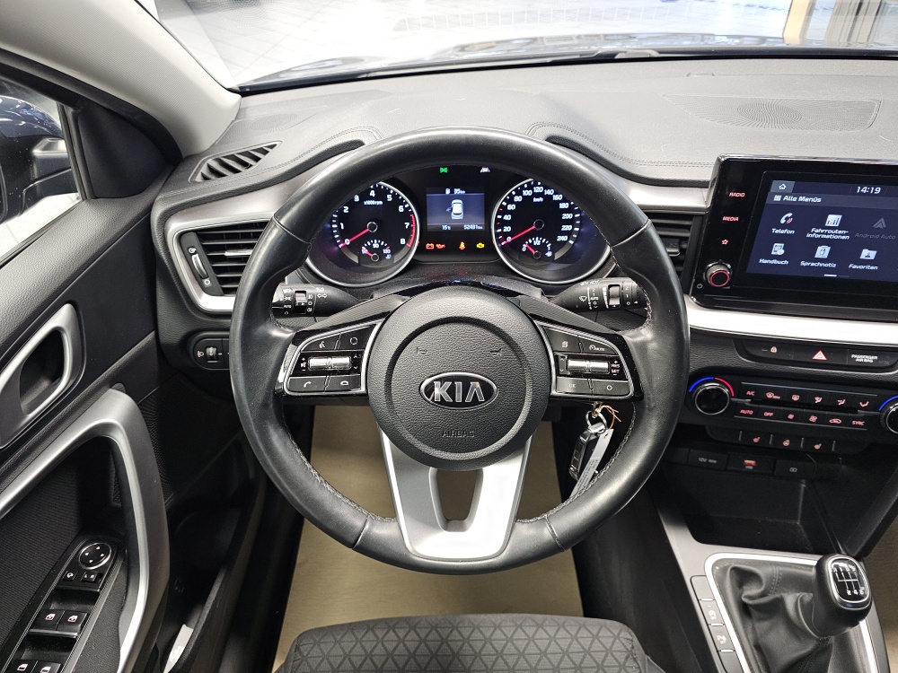 Kia Ceed – Foto 16