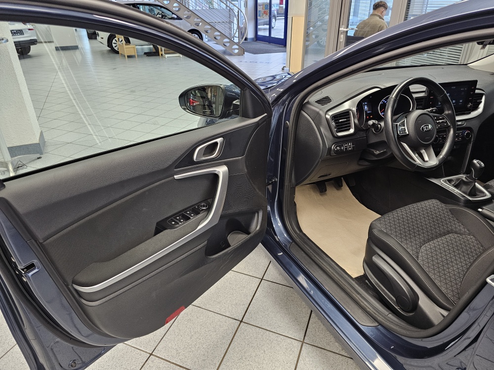 Kia Ceed – Foto 20