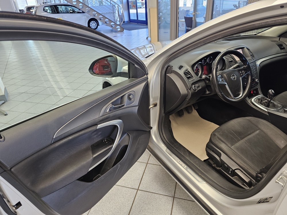 Opel Insignia – Foto 17