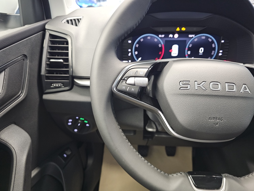 Skoda Karoq – Foto 21